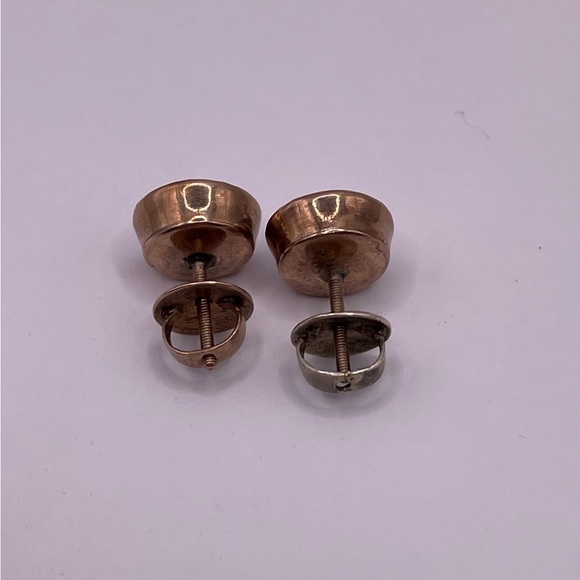 Antique Cat’s Eye Operculum 14k Screwback Earrings - Picture 3 of 6